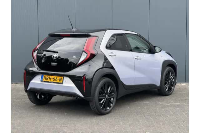 Toyota Aygo X (2025) thumbnail 3