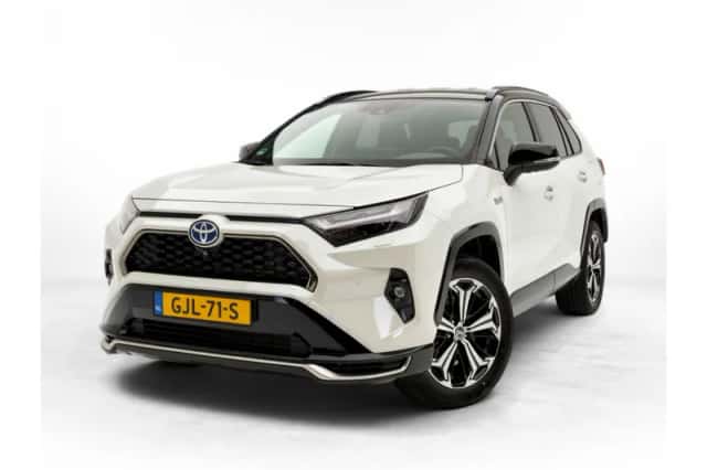 Toyota RAV4 (2024) thumbnail 1