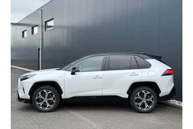 Toyota RAV4 (2024) thumbnail 4