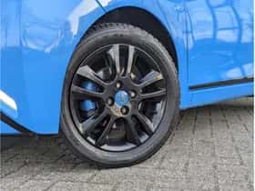 Toyota Aygo (2016) thumbnail 2