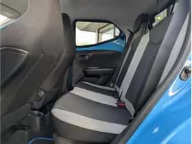 Toyota Aygo (2016) thumbnail 13