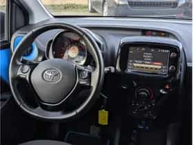 Toyota Aygo (2016) thumbnail 18