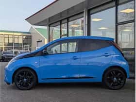 Toyota Aygo (2016) thumbnail 9