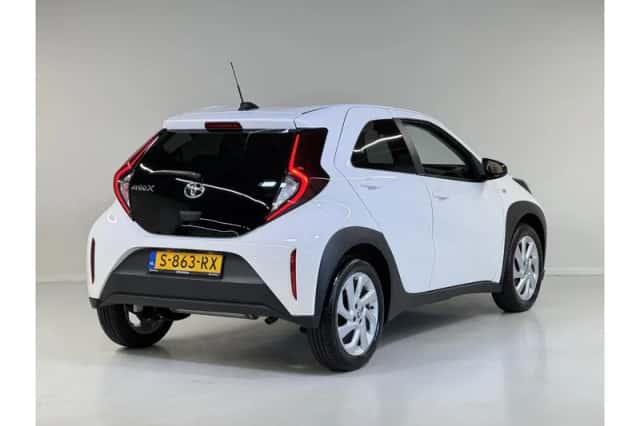 Toyota Aygo X (2023) thumbnail 3
