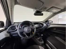 Toyota Aygo X (2023) thumbnail 9