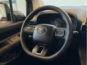 Toyota Proace (2024) thumbnail 3