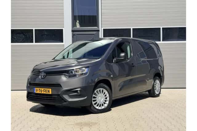 Toyota Proace (2024) thumbnail 6