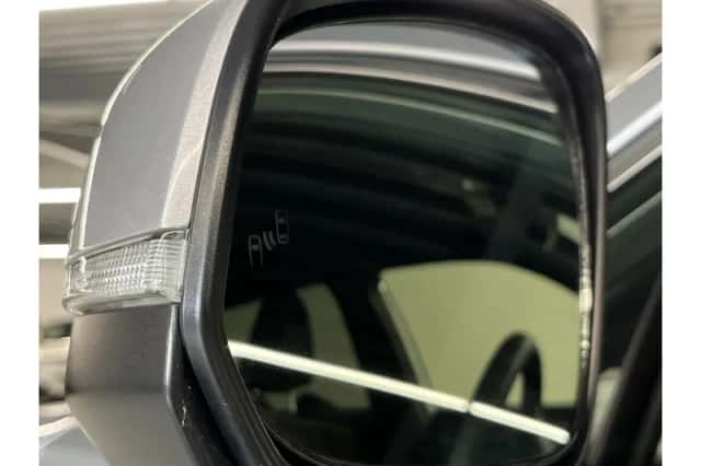 Toyota Corolla (2023) thumbnail 6