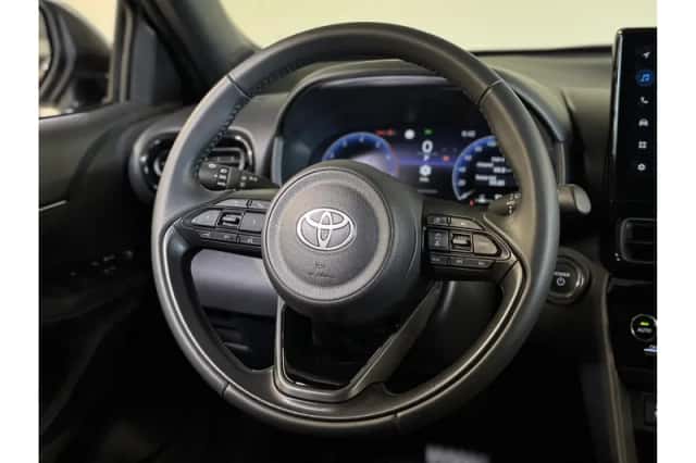 Toyota Yaris Cross (2025) thumbnail 4