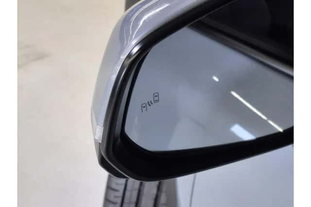 Toyota Corolla (2025) thumbnail 6