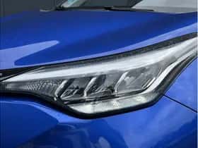 Toyota C-HR (2021) thumbnail 5
