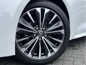 Toyota Corolla (2024) thumbnail 6