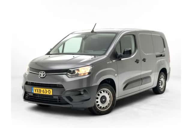 Toyota Proace (2023) thumbnail 1