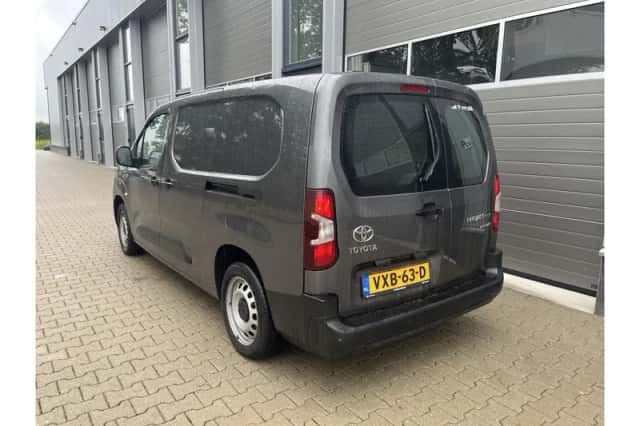 Toyota Proace (2023) thumbnail 5