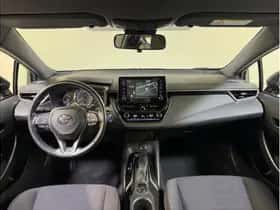 Toyota Corolla (2021) thumbnail 2