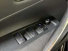 Toyota Corolla (2021) thumbnail 13