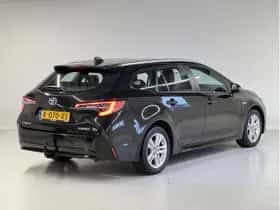 Toyota Corolla (2021) thumbnail 3
