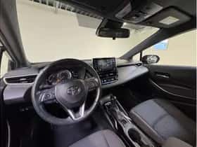 Toyota Corolla (2021) thumbnail 8