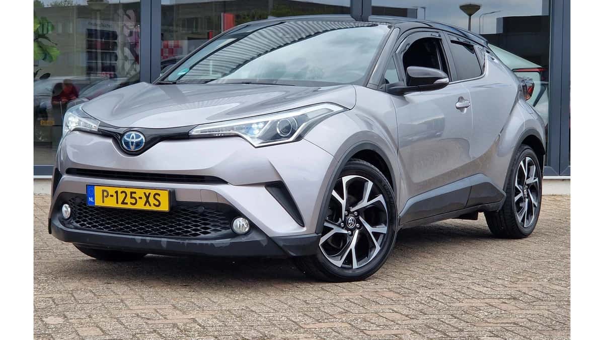 Toyota C-HR (2018) — foto 1