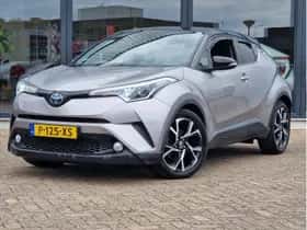 Toyota C-HR (2018) thumbnail 1