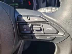 Toyota Yaris Cross (2025) thumbnail 15
