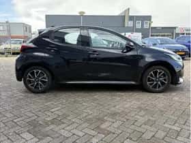 Toyota Yaris (2022) thumbnail 5