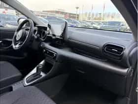 Toyota Yaris (2022) thumbnail 6