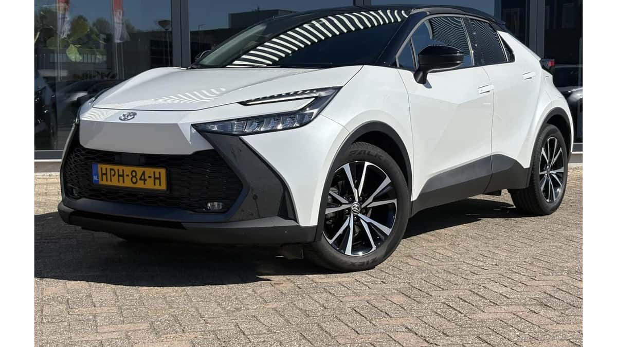 Toyota C-HR (2025) — foto 1