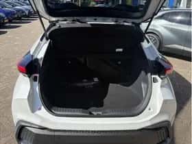 Toyota C-HR (2025) thumbnail 7