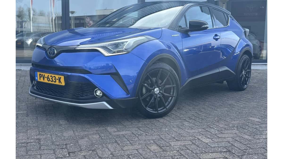 Toyota C-HR (2017) — foto 1