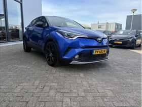 Toyota C-HR (2017) thumbnail 6