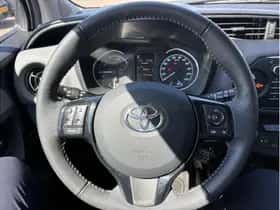 Toyota Yaris (2019) thumbnail 15