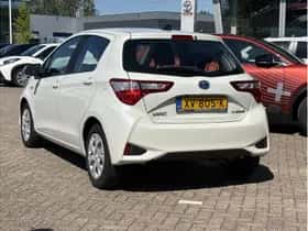 Toyota Yaris (2019) thumbnail 4
