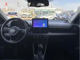 Toyota Yaris (2024) thumbnail 2