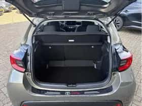 Toyota Yaris (2024) thumbnail 11