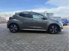 Toyota Yaris (2024) thumbnail 5