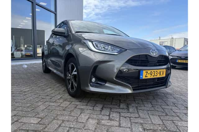 Toyota Yaris (2024) thumbnail 6