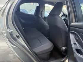 Toyota Yaris (2024) thumbnail 10