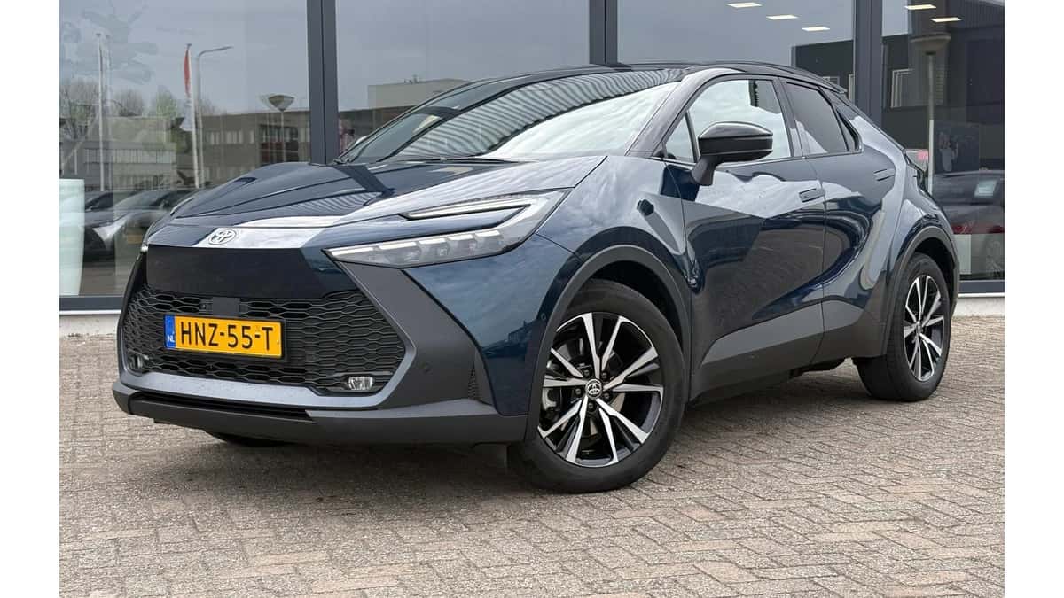 Toyota C-HR (2025) — foto 1