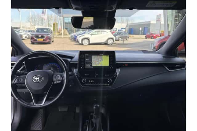 Toyota Corolla (2019) thumbnail 2