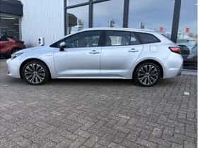Toyota Corolla (2019) thumbnail 3