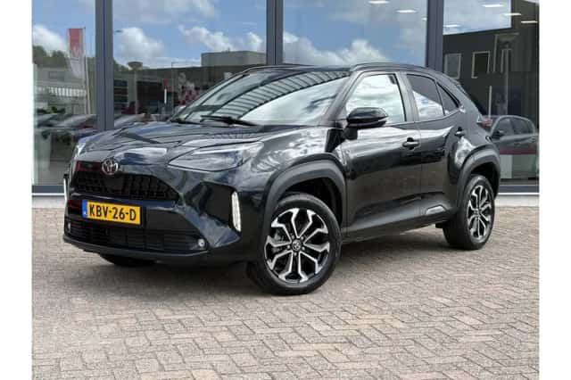 Toyota Yaris Cross (2024) thumbnail 1