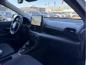 Toyota Yaris (2025) thumbnail 2