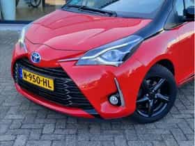 Toyota Yaris (2018) thumbnail 3