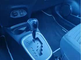 Toyota Yaris (2018) thumbnail 23