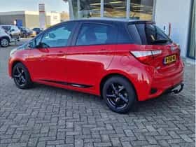 Toyota Yaris (2018) thumbnail 4