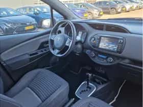 Toyota Yaris (2018) thumbnail 8