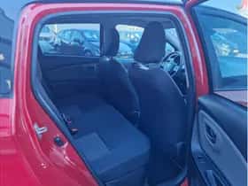 Toyota Yaris (2018) thumbnail 9