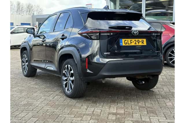Toyota Yaris Cross (2024) thumbnail 4