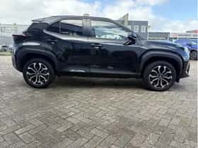 Toyota Yaris Cross (2024) thumbnail 5